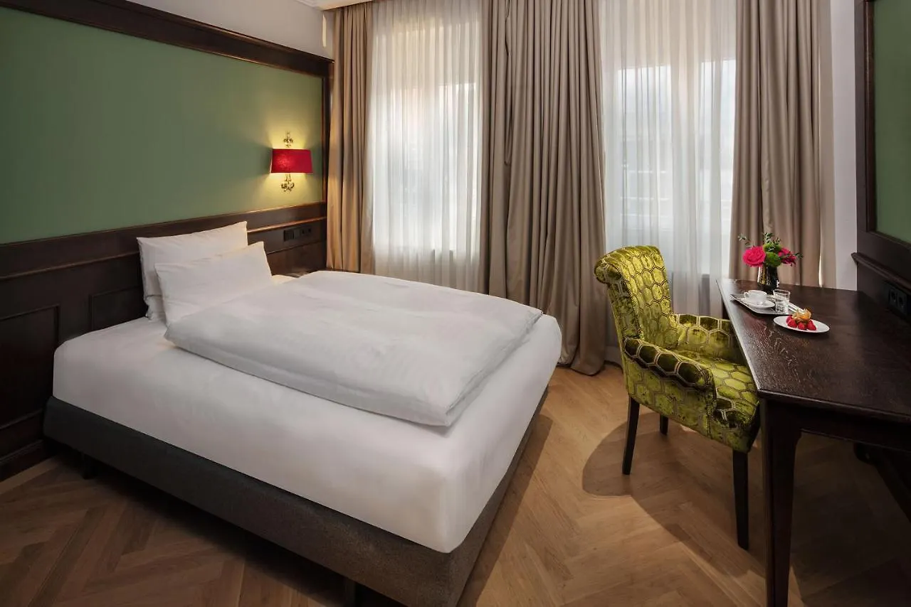 Eden Hotel Wolff München 4*,